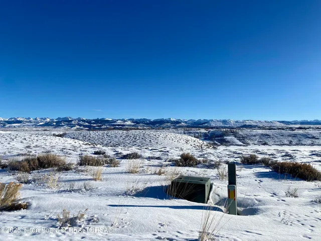 $330,000 | Tbd Tbd Point, Pinedale, WY 82941