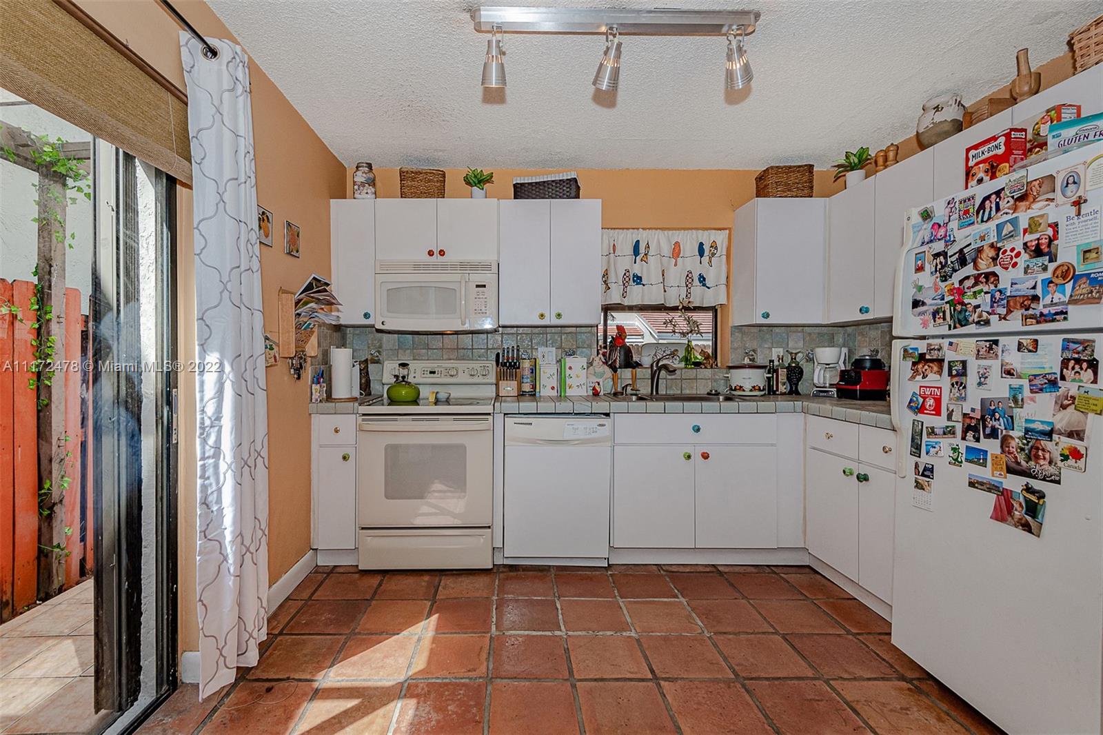 Three Lakes Miami, FL 33186 - Photo 19 of 53