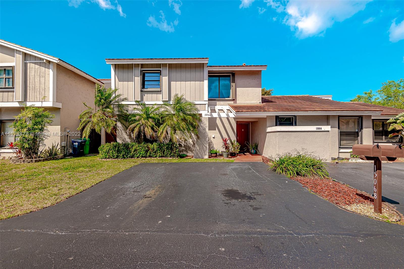 Three Lakes Miami, FL 33186 - Photo 2 of 53