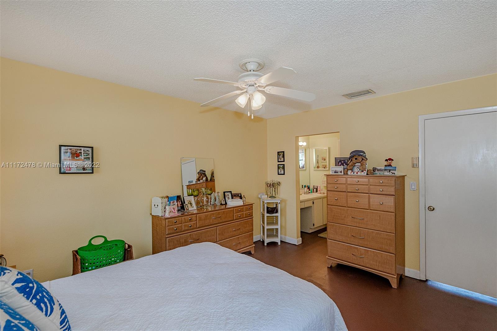 Three Lakes Miami, FL 33186 - Photo 34 of 53