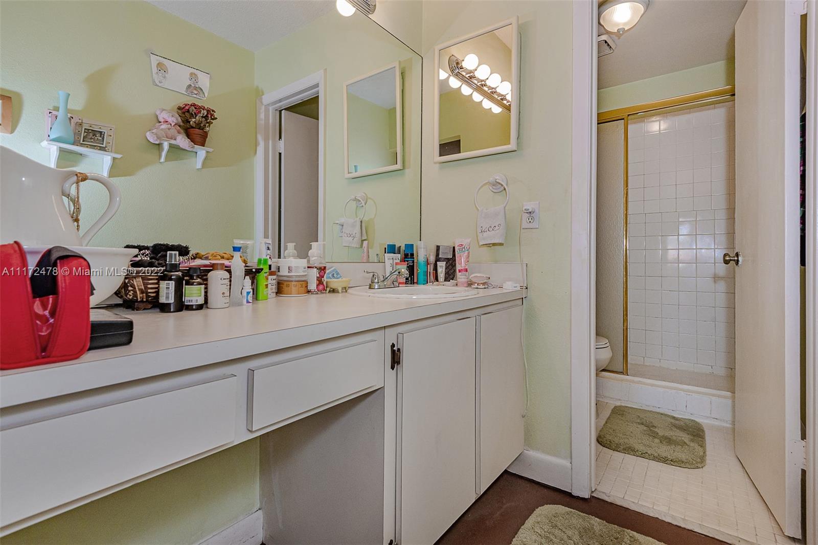 Three Lakes Miami, FL 33186 - Photo 37 of 53