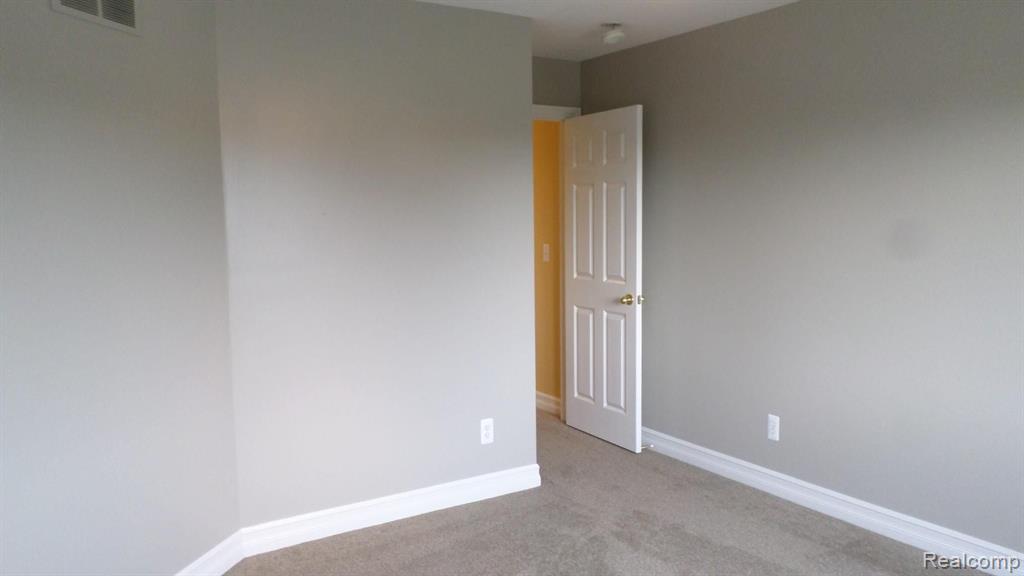 49603 Compass Point Drive Chesterfield, MI 48047 - Photo 39 of 89