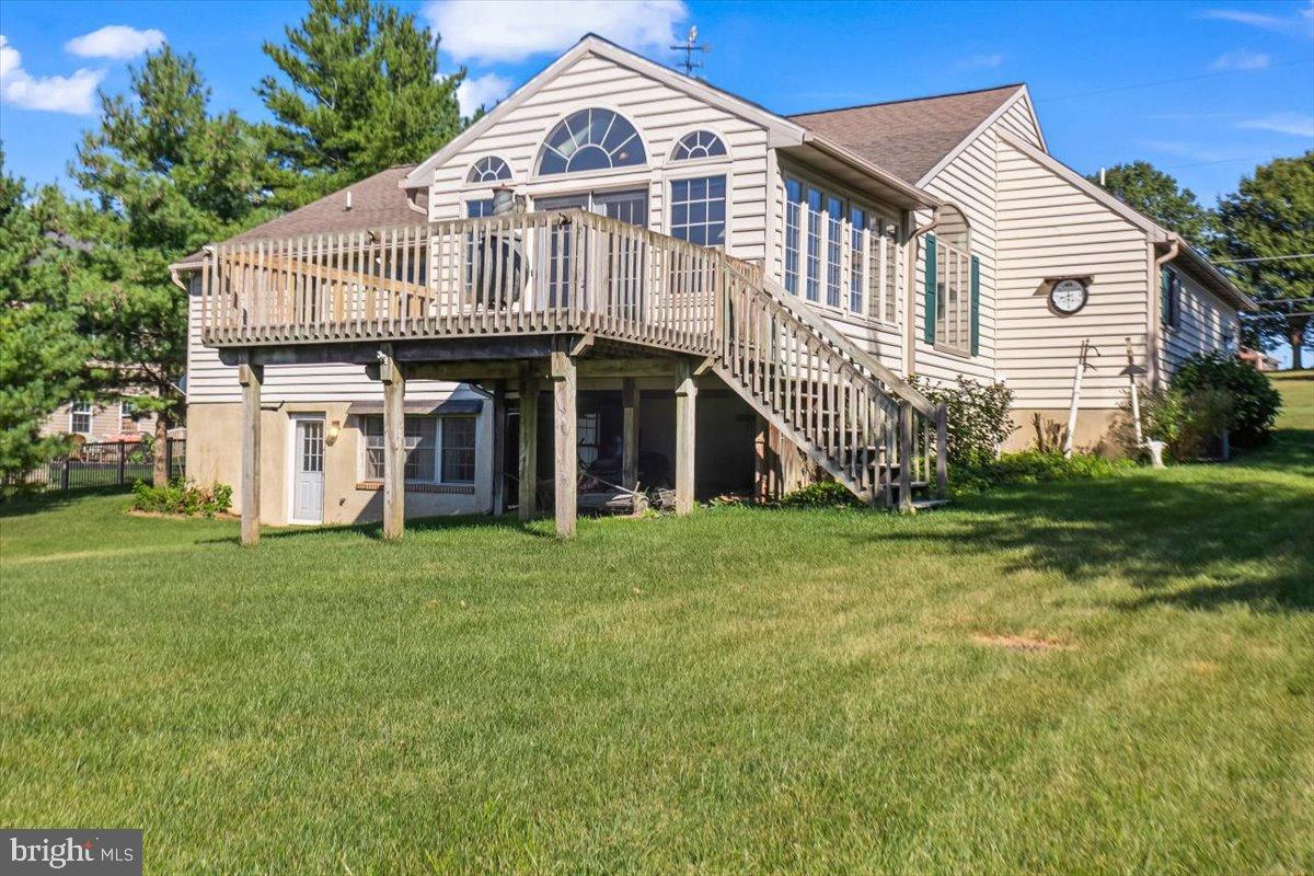 343 West Sun Hill Road Manheim, PA 17545 - Photo 36 of 42 Spacious deck on rear of home.