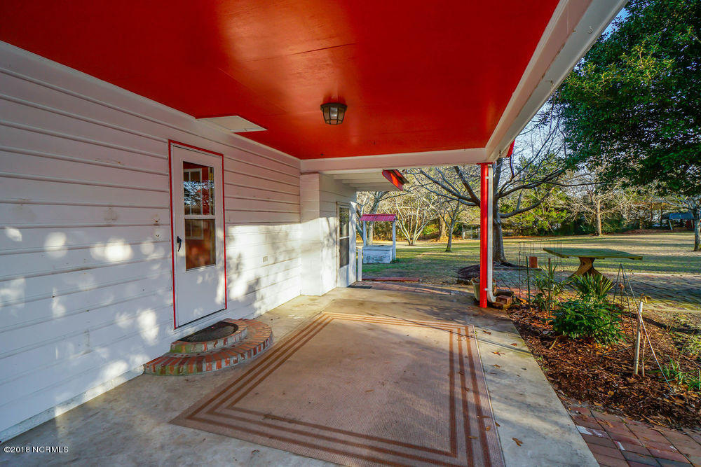 130 Trout Street Holly Ridge, NC 28445 - Photo 10 of 25 Carport