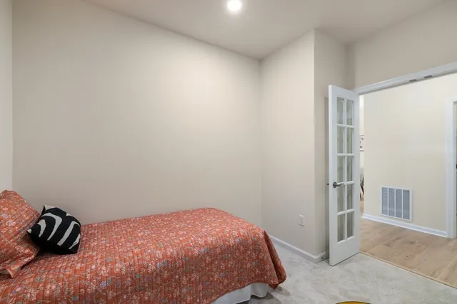 $789,900 | 2 Stratton Drive, Unit 102, Woburn, MA 01801