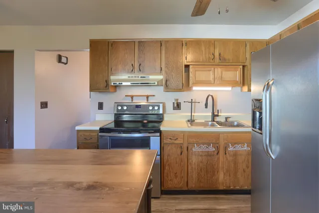 $235,000 | 23 Natalie Lane, Cleona, PA 17042