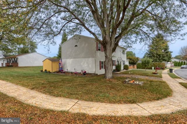 $235,000 | 23 Natalie Lane, Cleona, PA 17042