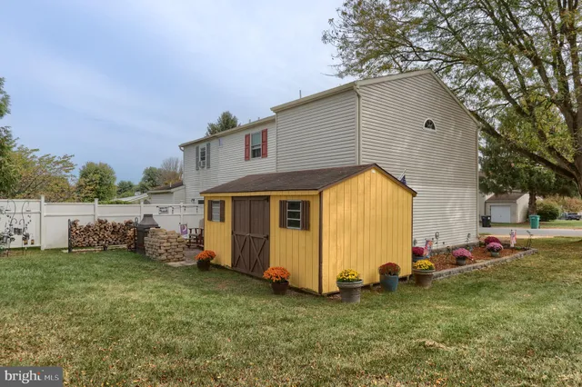 $235,000 | 23 Natalie Lane, Cleona, PA 17042
