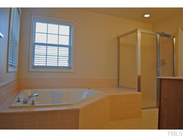 7922 Verona Place Raleigh, NC 27613 - Photo 13 of 20 Large Jacuzzi tub and separate shower in Master Bathroom Master Bath/Spa