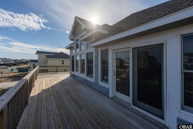 $1,249,000 | 1082 Lighthouse Drive, Corolla, NC 27927