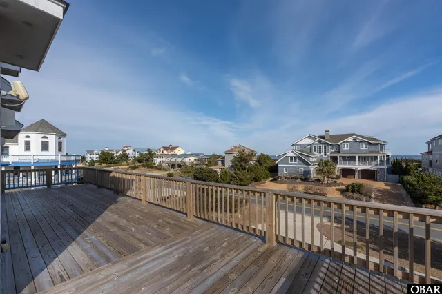 $1,249,000 | 1082 Lighthouse Drive, Corolla, NC 27927