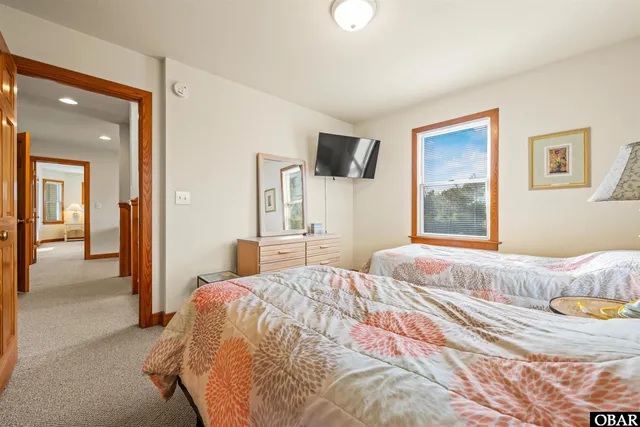 $1,249,000 | 1082 Lighthouse Drive, Corolla, NC 27927