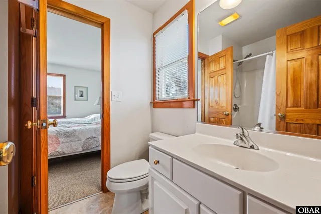 $1,249,000 | 1082 Lighthouse Drive, Corolla, NC 27927