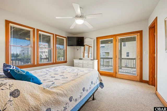 $1,249,000 | 1082 Lighthouse Drive, Corolla, NC 27927