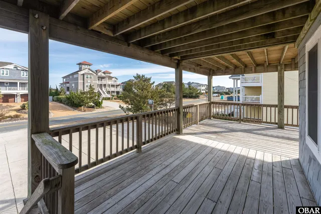 $1,249,000 | 1082 Lighthouse Drive, Corolla, NC 27927
