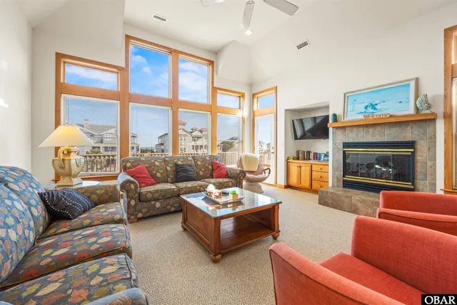 $1,249,000 | 1082 Lighthouse Drive, Corolla, NC 27927