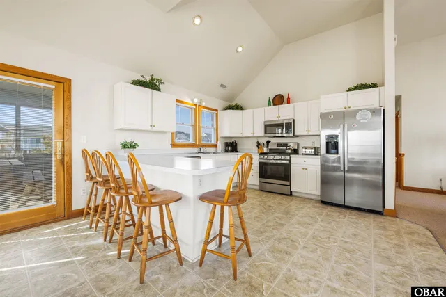 $1,249,000 | 1082 Lighthouse Drive, Corolla, NC 27927