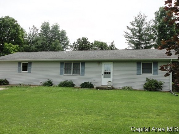 512 East 900 North Road Morrisonville, IL 62546 - Photo 1 of 18 Gallery Image 1