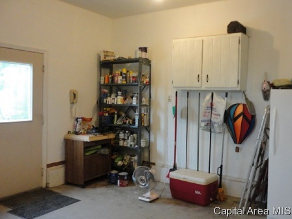 512 East 900 North Road Morrisonville, IL 62546 - Photo 13 of 18 Gallery Image 13