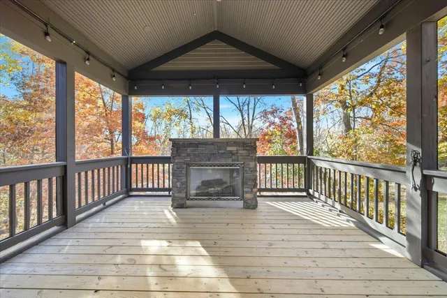 $854,900 | 602 Woodland Drive, Mahtomedi, MN 55115