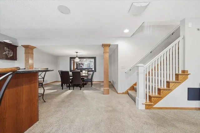 $854,900 | 602 Woodland Drive, Mahtomedi, MN 55115