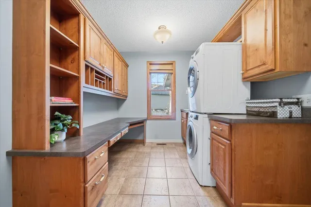 $854,900 | 602 Woodland Drive, Mahtomedi, MN 55115