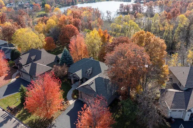 $854,900 | 602 Woodland Drive, Mahtomedi, MN 55115