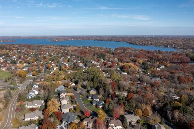 $854,900 | 602 Woodland Drive, Mahtomedi, MN 55115