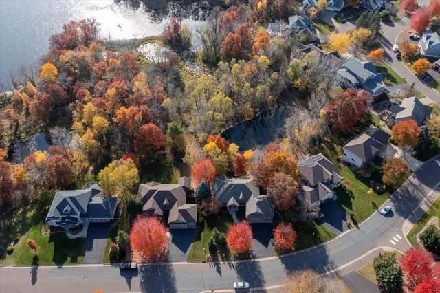 $854,900 | 602 Woodland Drive, Mahtomedi, MN 55115