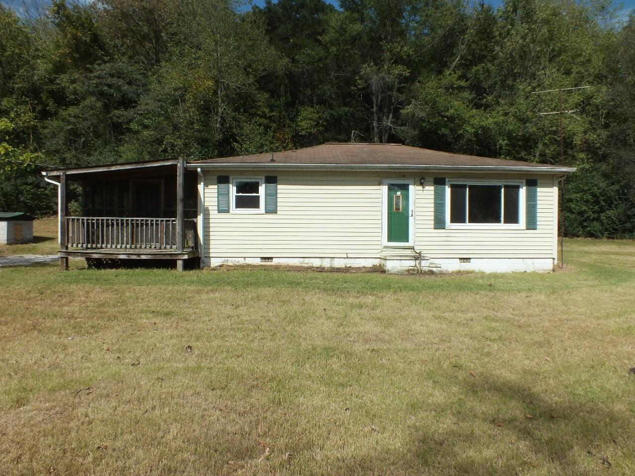 8245 Watkins Road East Loudon, TN 37774 - Photo 1 of 9 2013-10-07 WATKINS-UPDATED 004