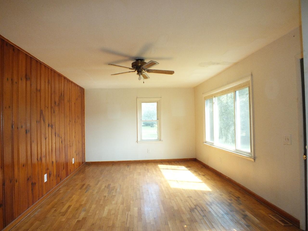 8245 Watkins Road East Loudon, TN 37774 - Photo 5 of 9 2013-10-07 WATKINS-UPDATED 011