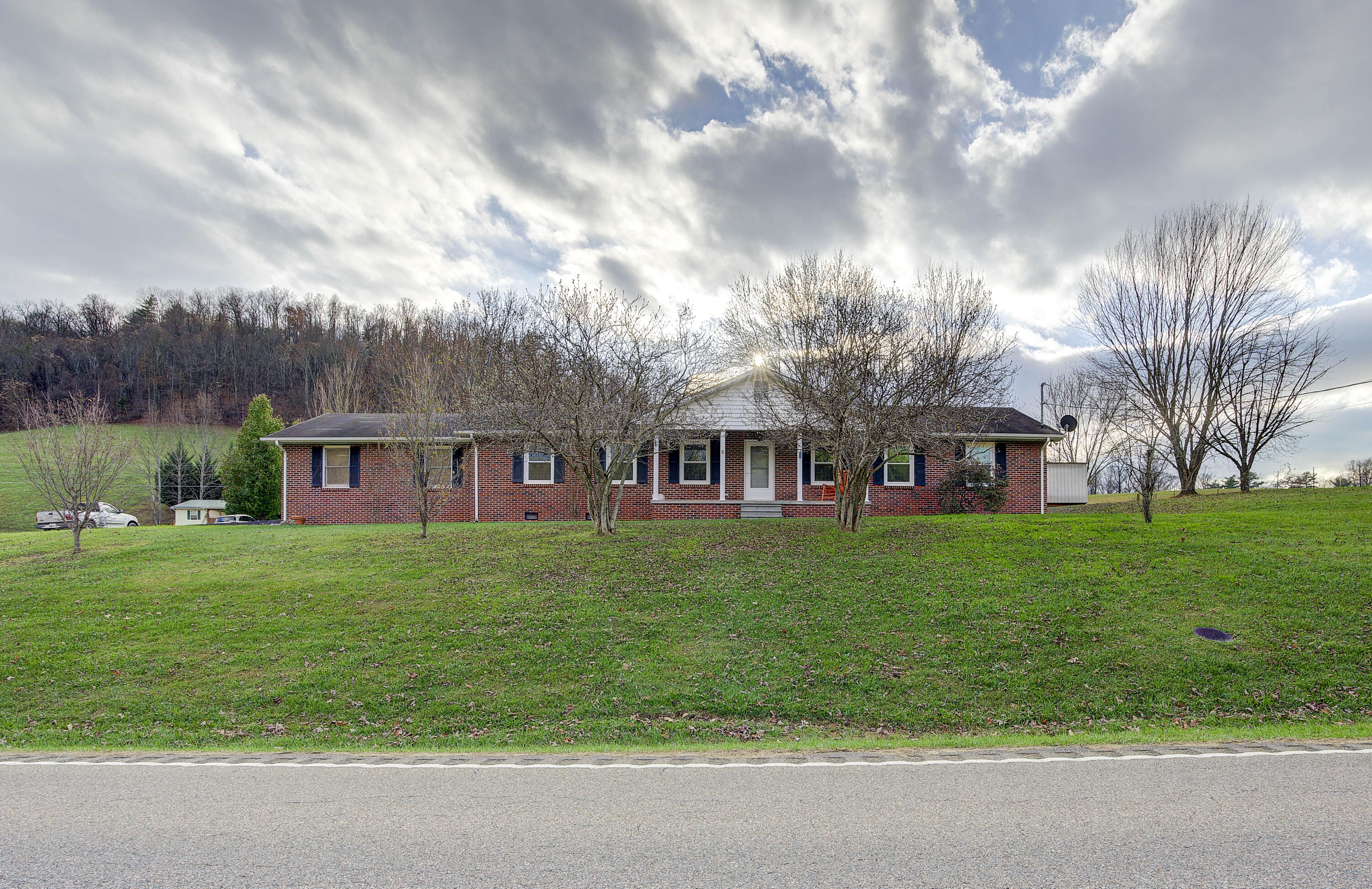 766 Laurels Road Johnson City, TN 37601 - Photo 1 of 55 Laurels--42