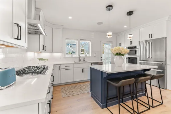 $1,889,000 | 69 Cobblestone Circle, Mashpee, MA 02649