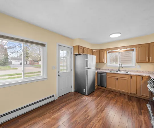 $305,000 | 244 Cass Street, Dundee, MI 48131