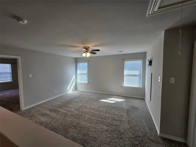 a view of empty room with window