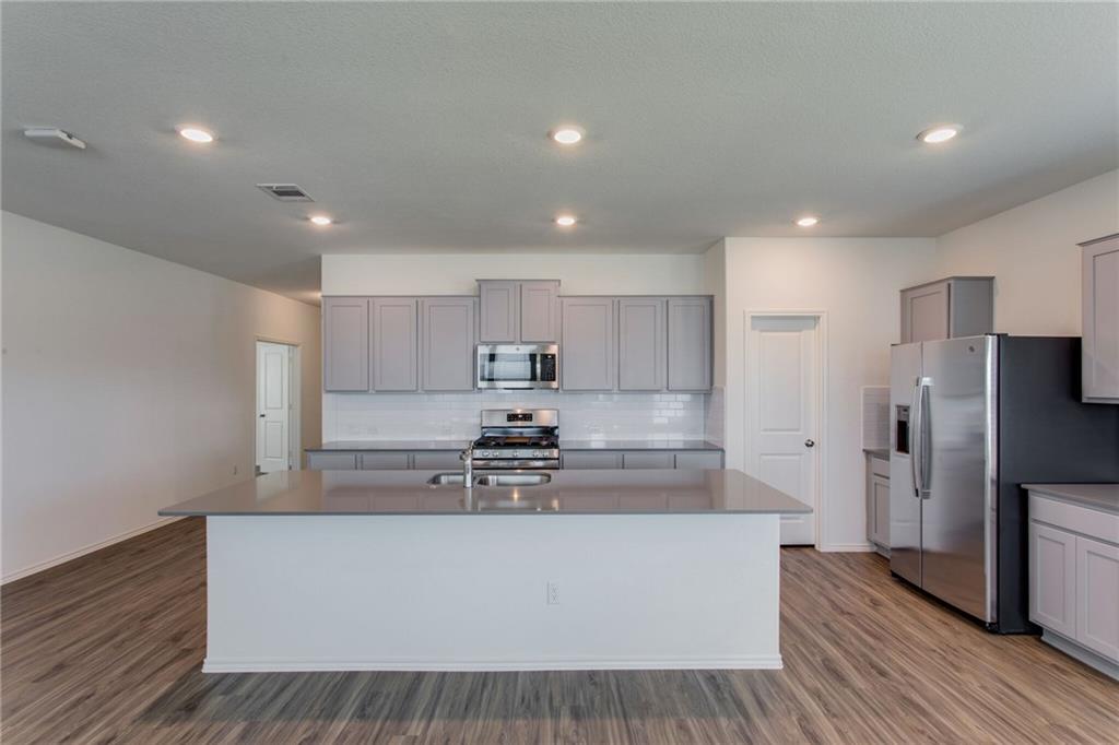713 Mallow Road Leander, TX 78641 - Photo 10 of 32
