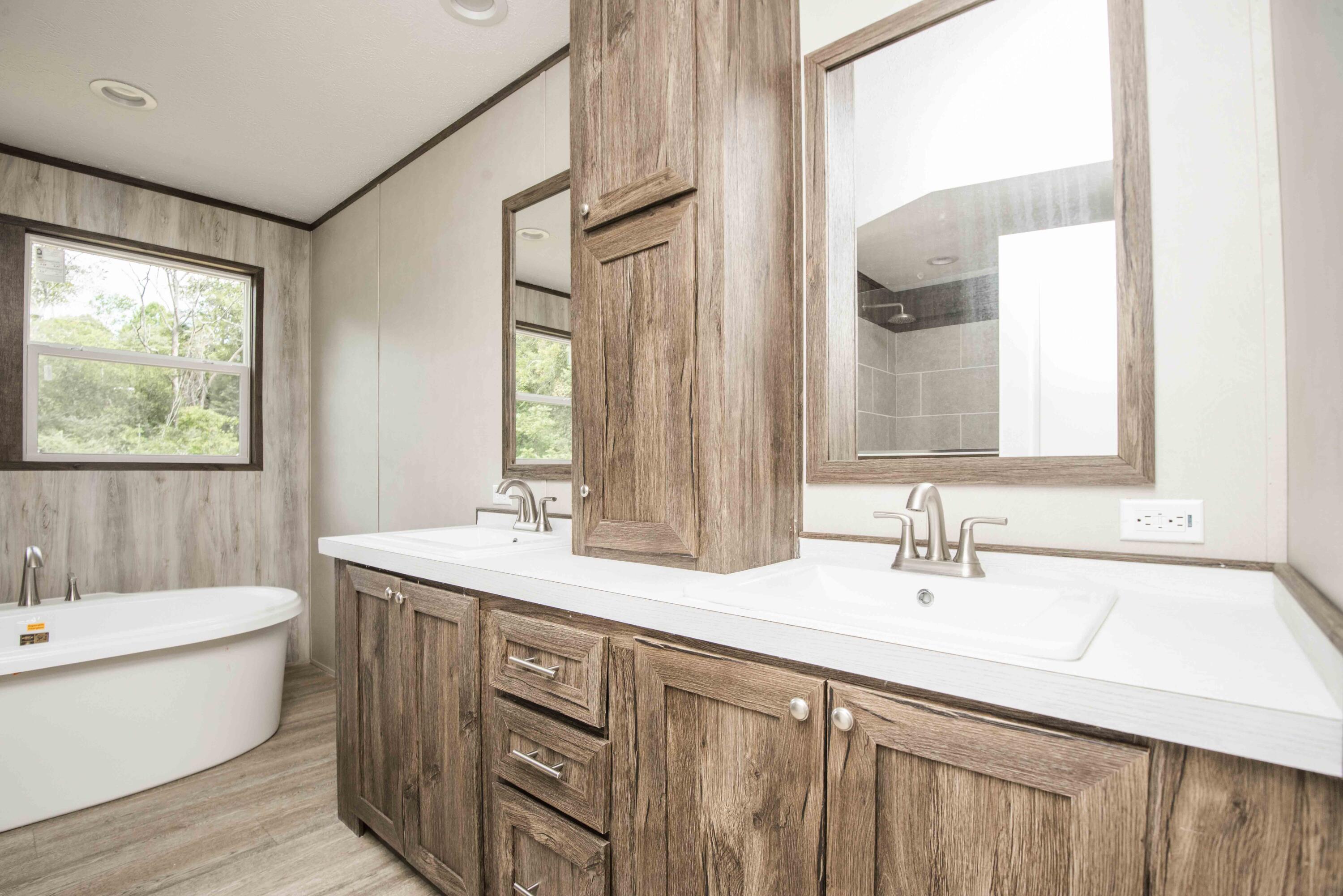 341 Howard Road Loudon, TN 37774 - Photo 24 of 40 master bath 3_1