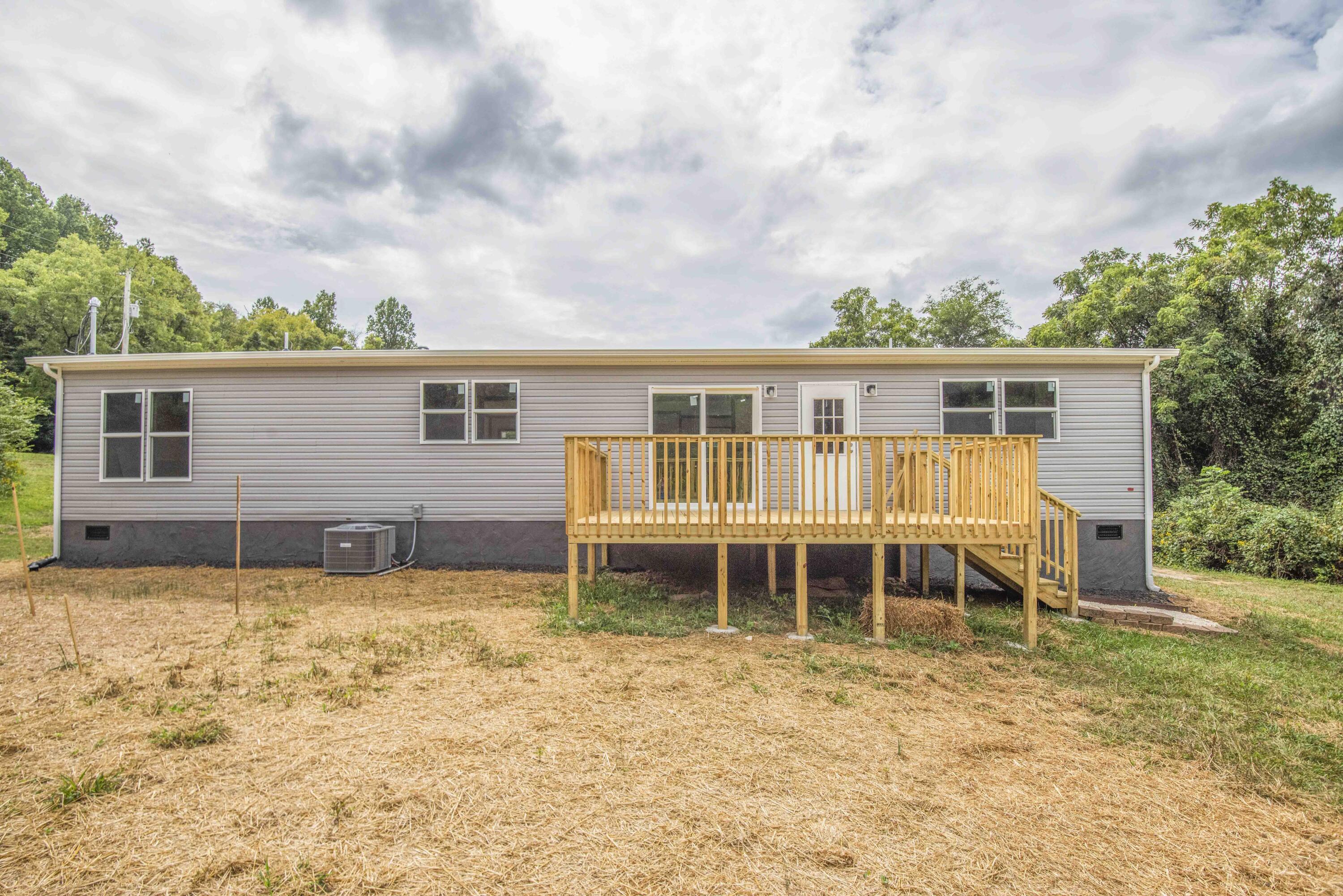 341 Howard Road Loudon, TN 37774 - Photo 37 of 40 back exterior_1