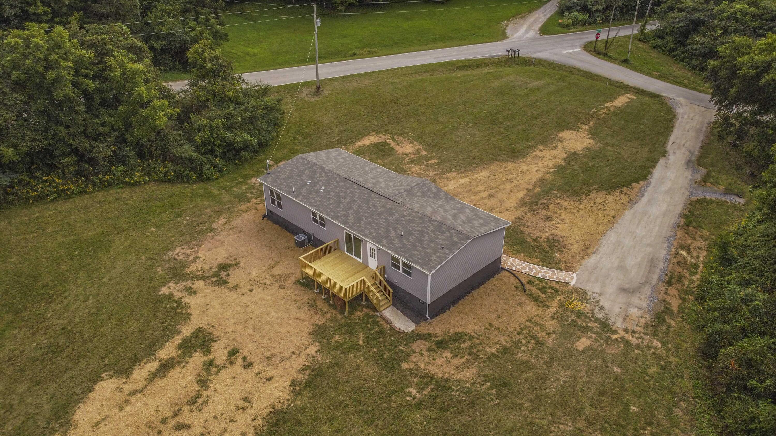 341 Howard Road Loudon, TN 37774 - Photo 39 of 40 drone3_1