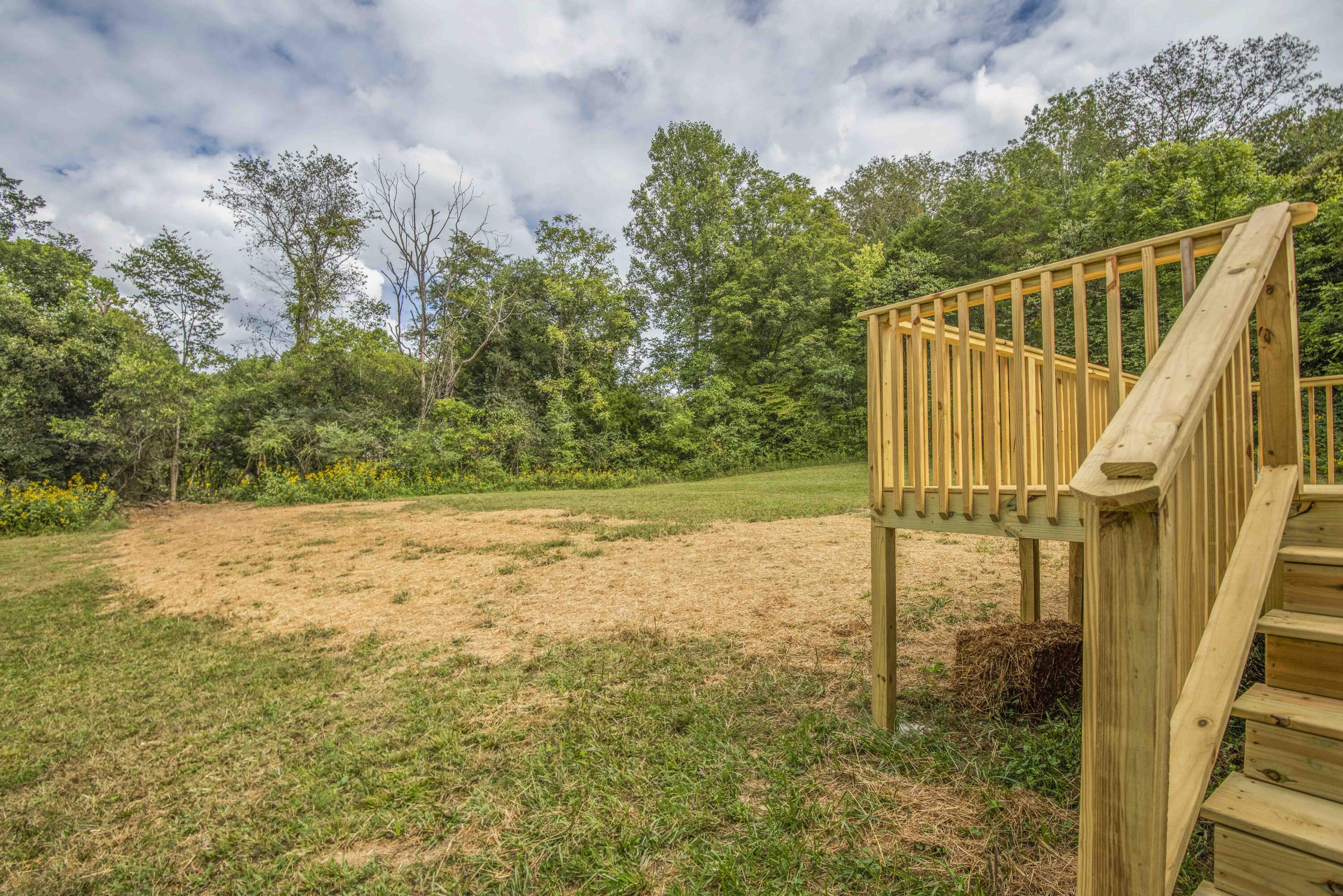 341 Howard Road Loudon, TN 37774 - Photo 6 of 40 yard_1