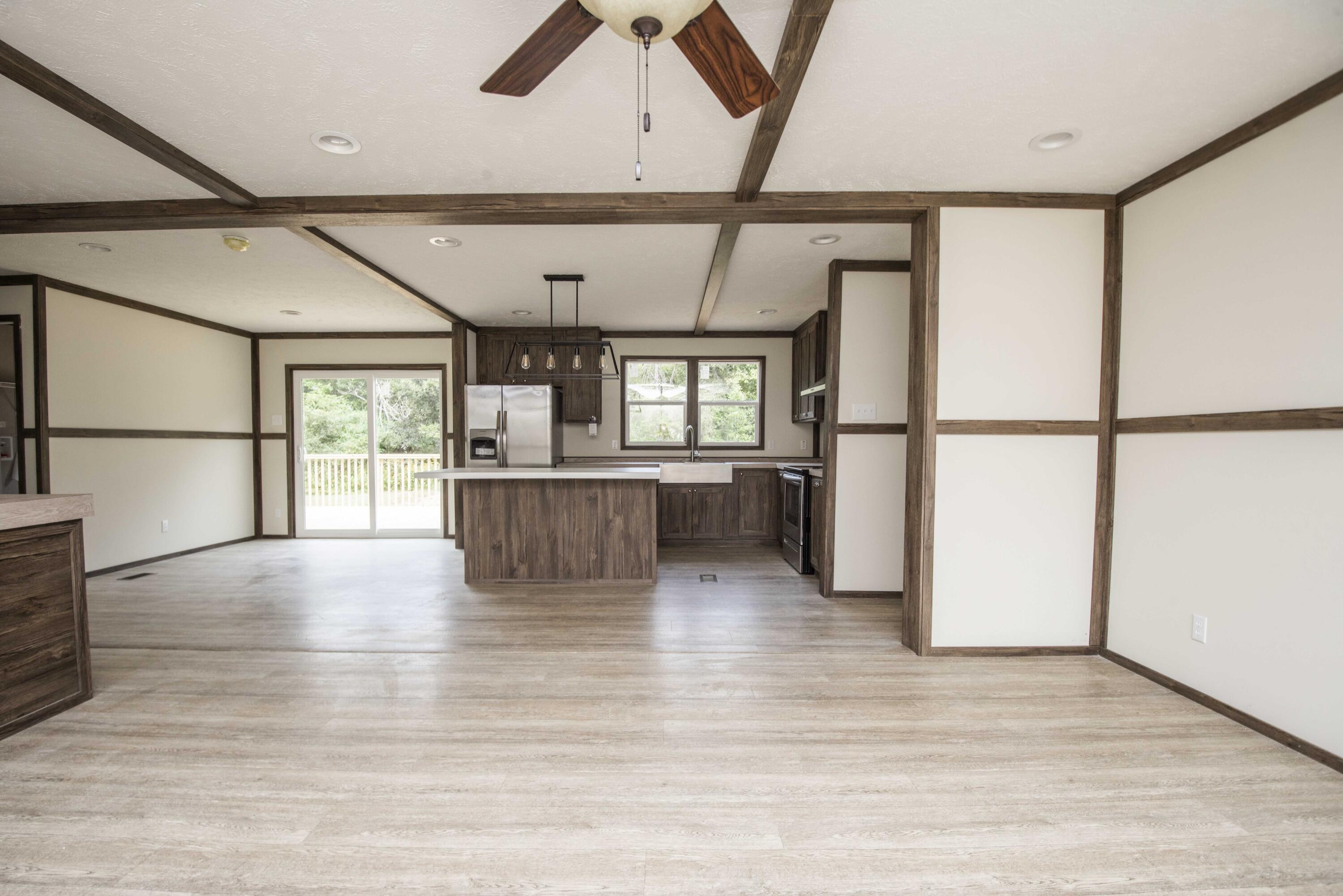 341 Howard Road Loudon, TN 37774 - Photo 10 of 40 living_1