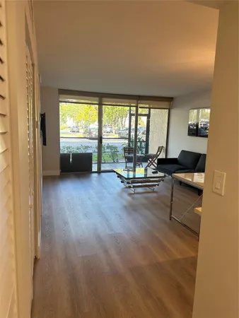 $1,600 | 3821 Environ Boulevard, Unit 110, Lauderhill, FL 33319