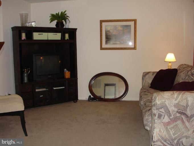 2811 Profitt Path Edgewood, MD 21040 - Photo 22 of 22 Living Room #3