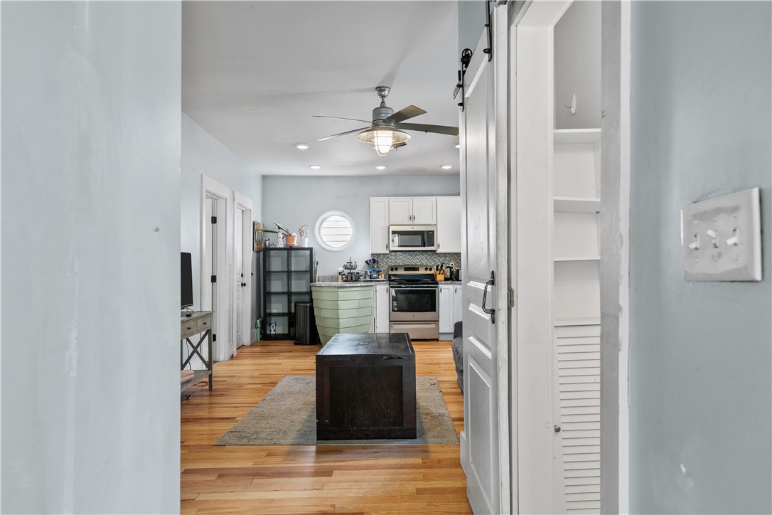 427 Spring Street, Unit 1 Newport, RI 02840 - Photo 4 of 20