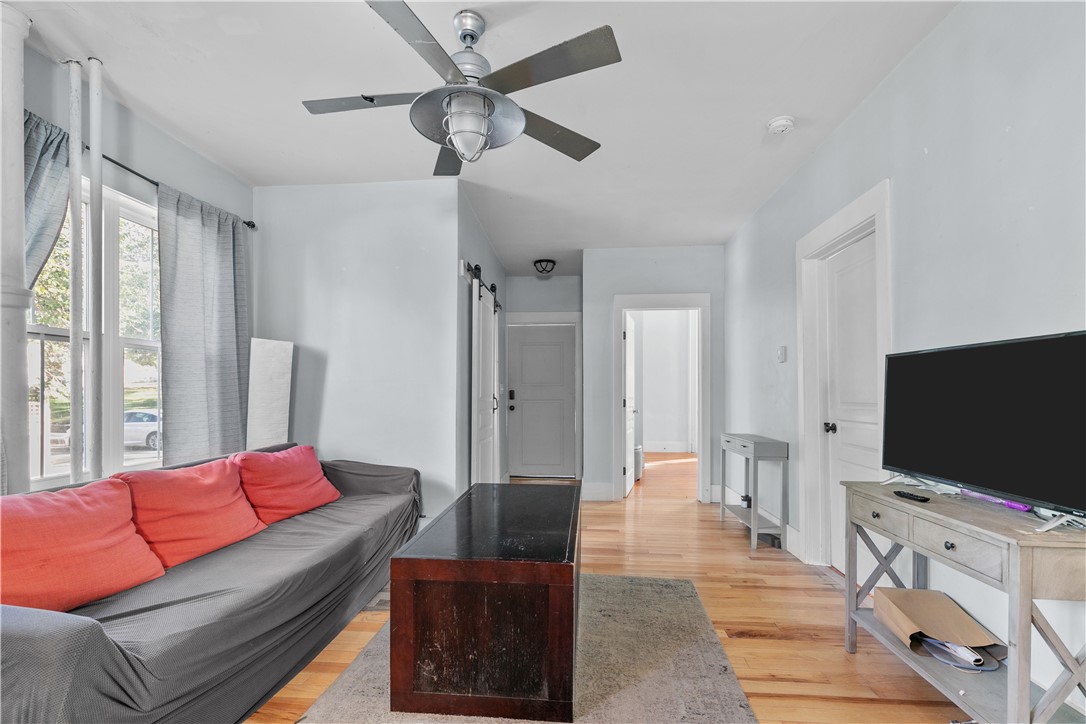 427 Spring Street, Unit 1 Newport, RI 02840 - Photo 8 of 20