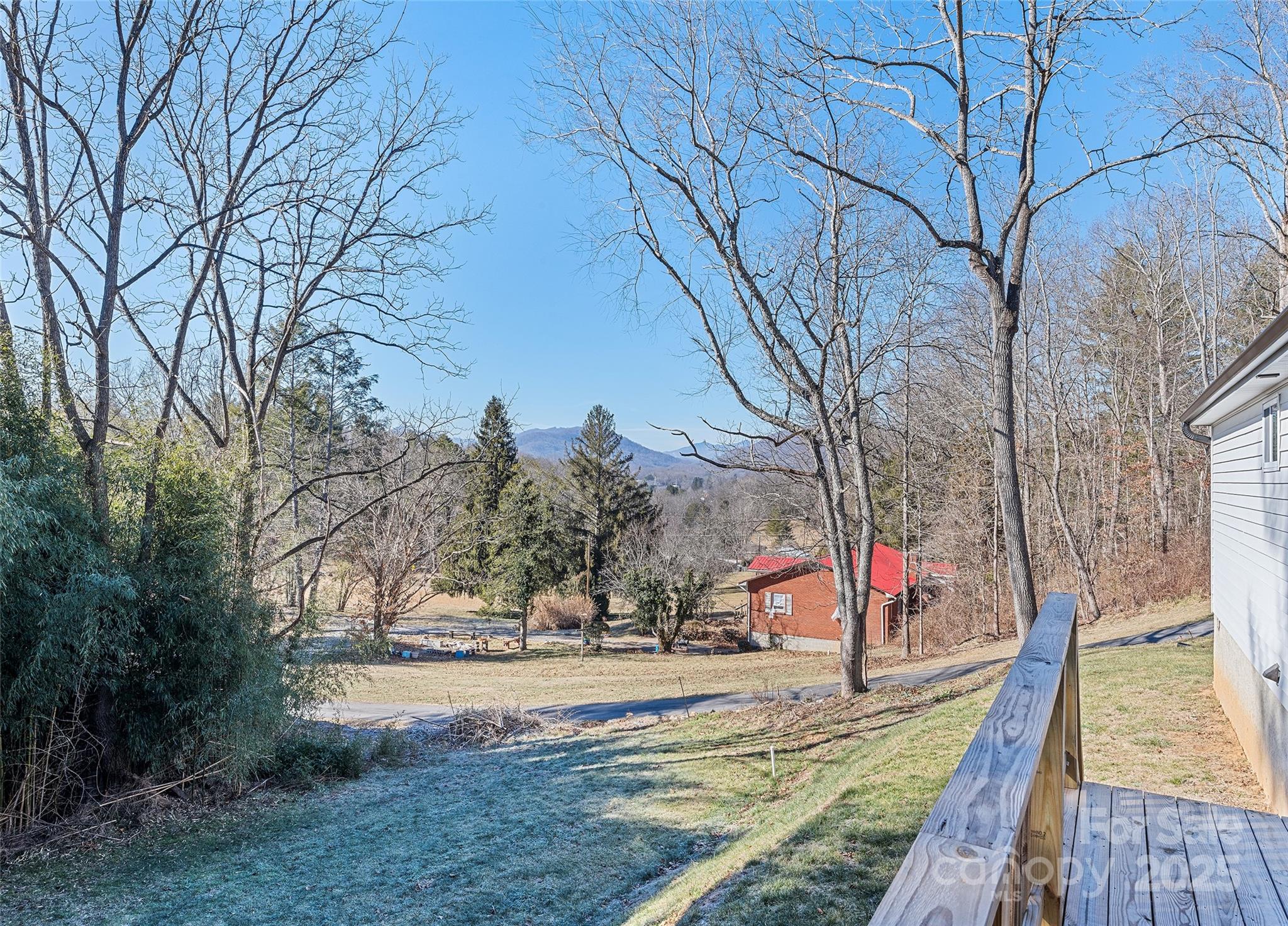 687 Holtzclaw Road Canton, NC 28716 - Photo 5 of 25