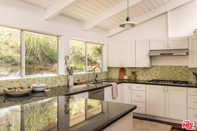 $2,200,000 | 7324 Woodrow Wilson Drive, Los Angeles, CA 90046