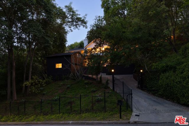 $2,200,000 | 7324 Woodrow Wilson Drive, Los Angeles, CA 90046