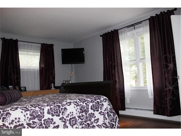 9 Gilpin Road Willow Grove, PA 19090 - Photo 13 of 24 Gallery Image 13