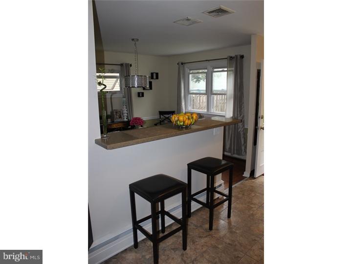 9 Gilpin Road Willow Grove, PA 19090 - Photo 8 of 24 Gallery Image 8
